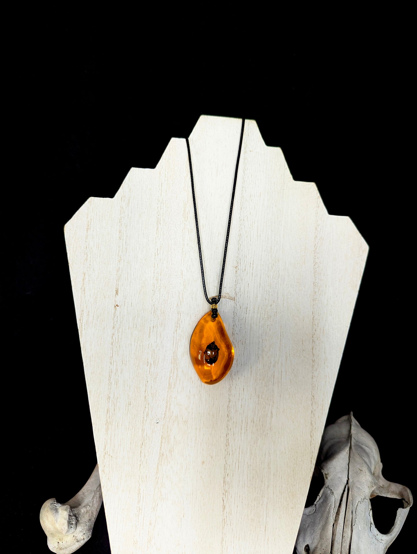 Imitation Amber Insect Necklace
