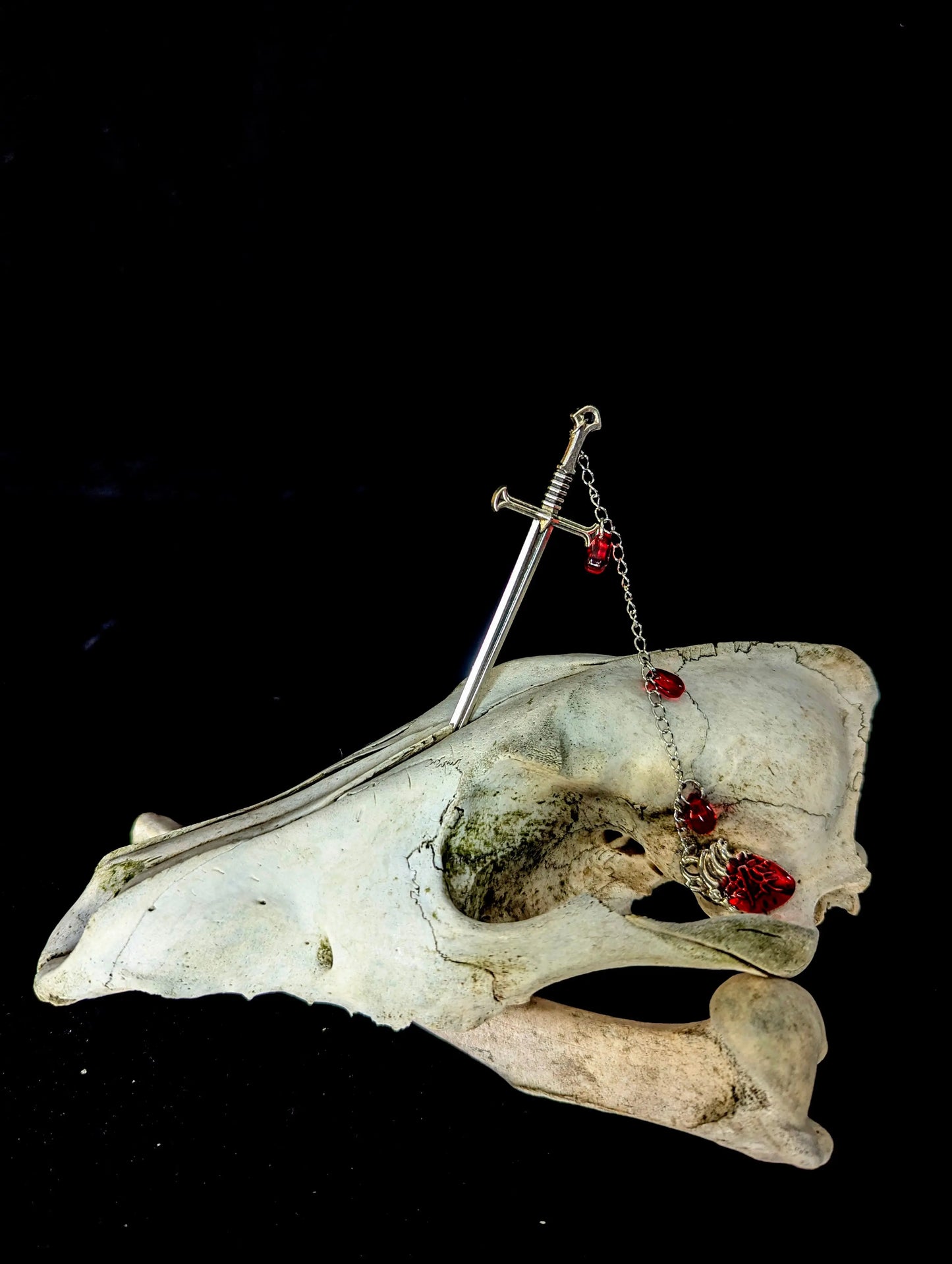 Sword & Bleeding Heart Bookmark - Curiosia Bazar