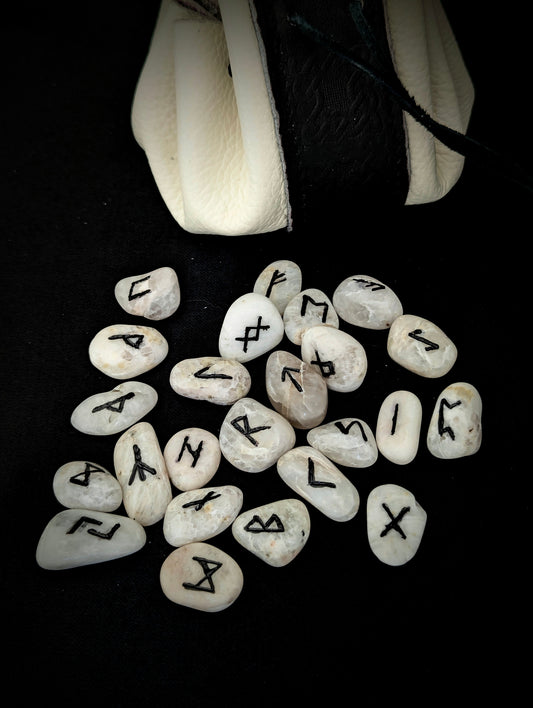 White Viking runes set and pouch