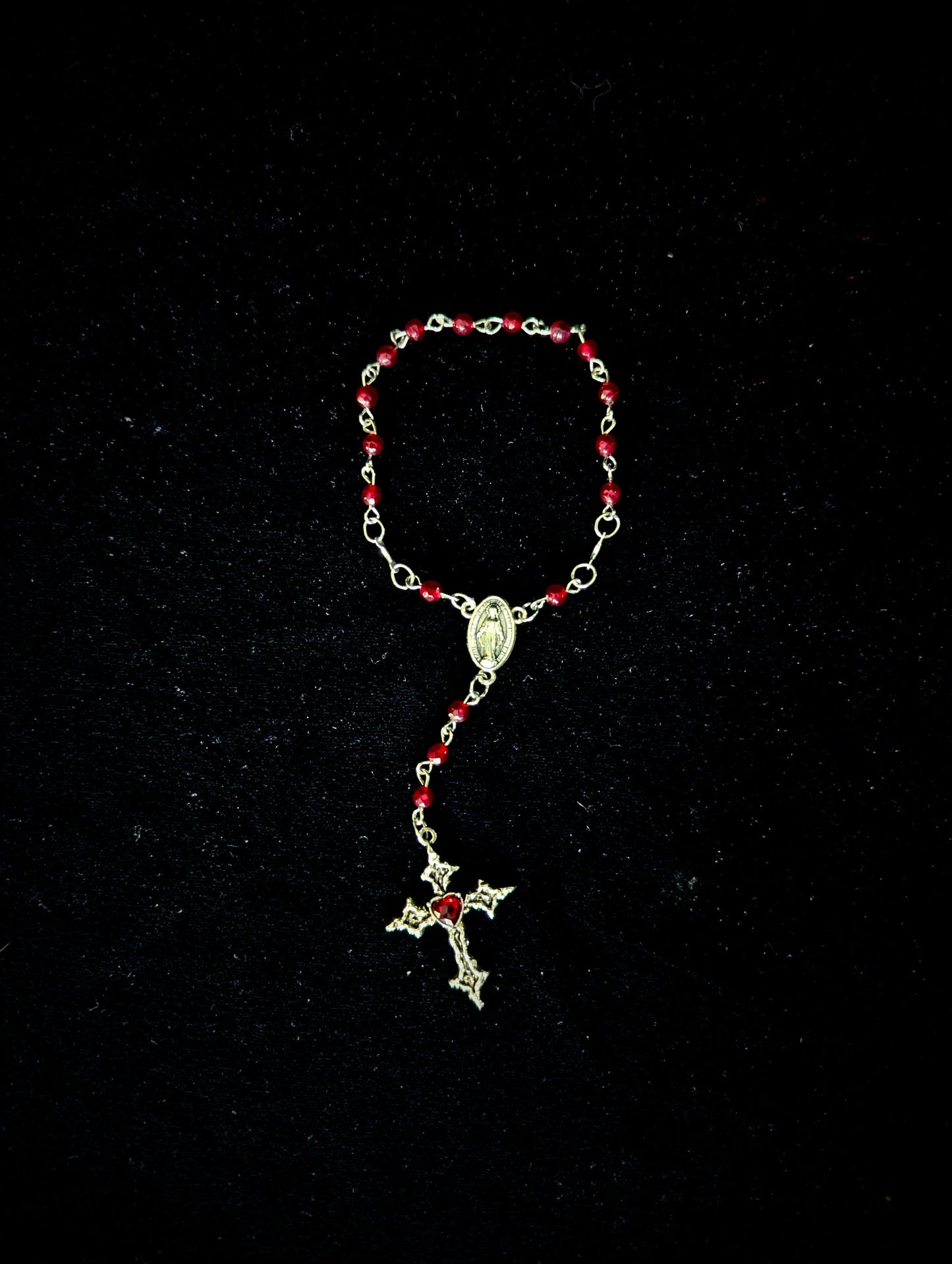 Pocket Rosary with Ruby Jade & Sacred Heart Cross - Curiosia Bazar