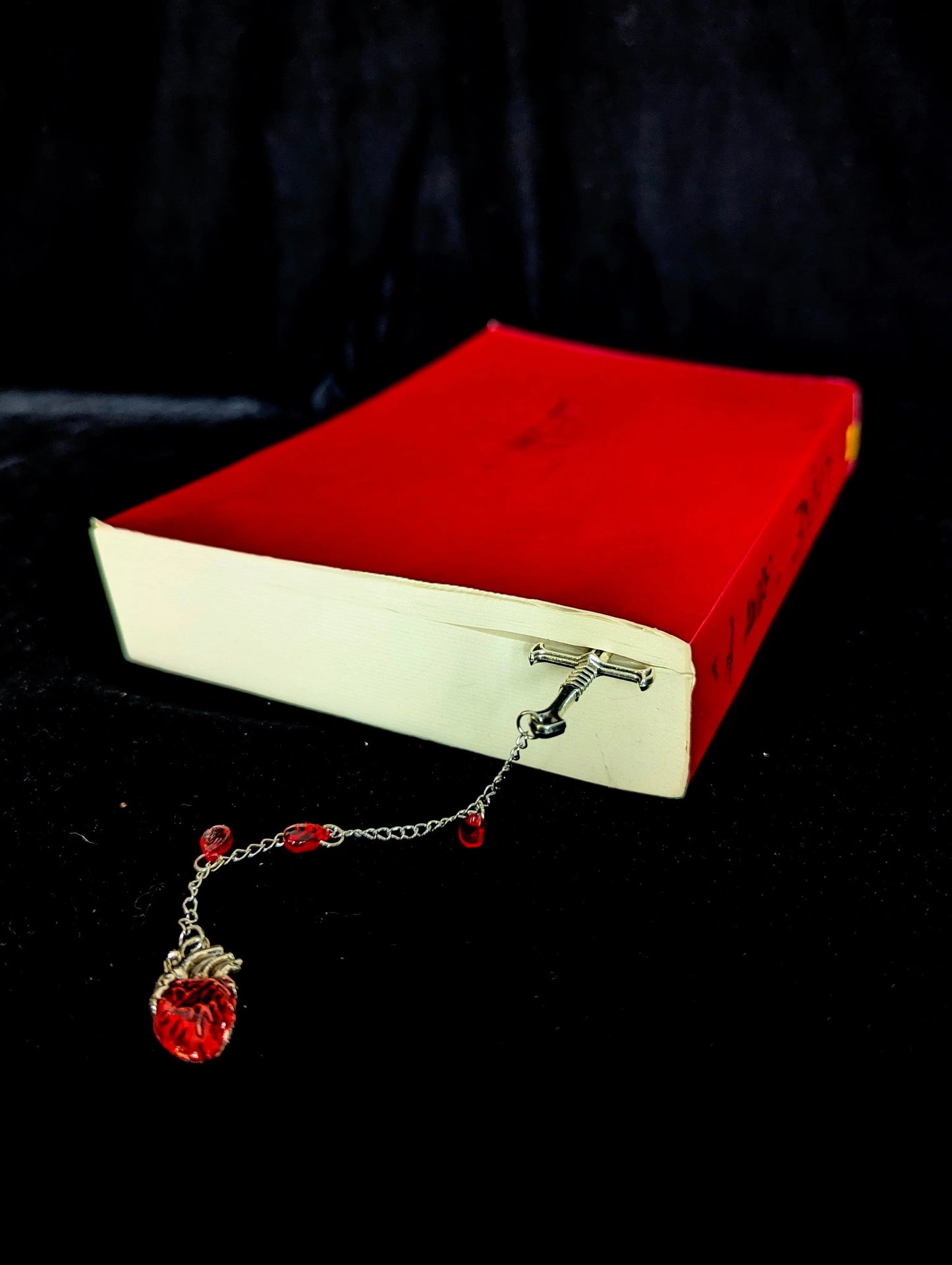 Sword & Bleeding Heart Bookmark - Curiosia Bazar